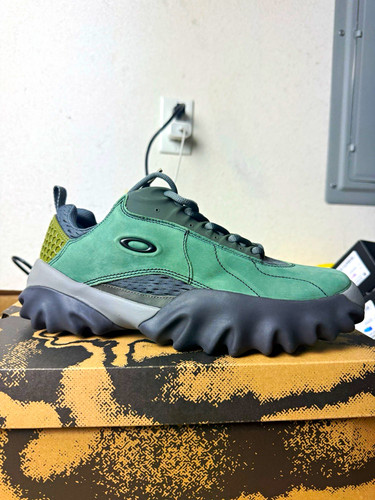 Oakley factory team - oakley, nubuck