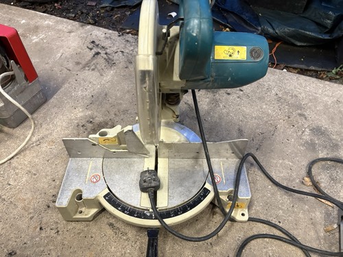Makita ls1040 260mm compound - 260mm,